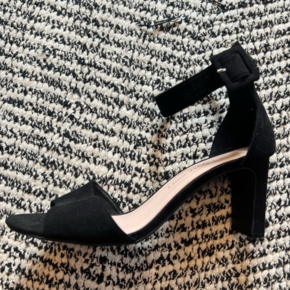 Chinese Laundry Black Sleek Heels Size 10 - Picture 3 of 4